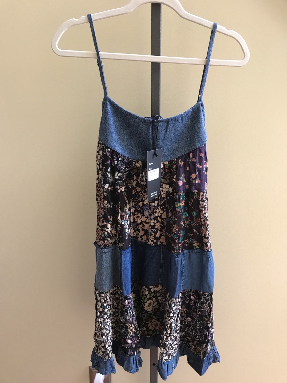 YOUNG THREADS NWT Dress Denim Spaghetti Strap SIZE Large